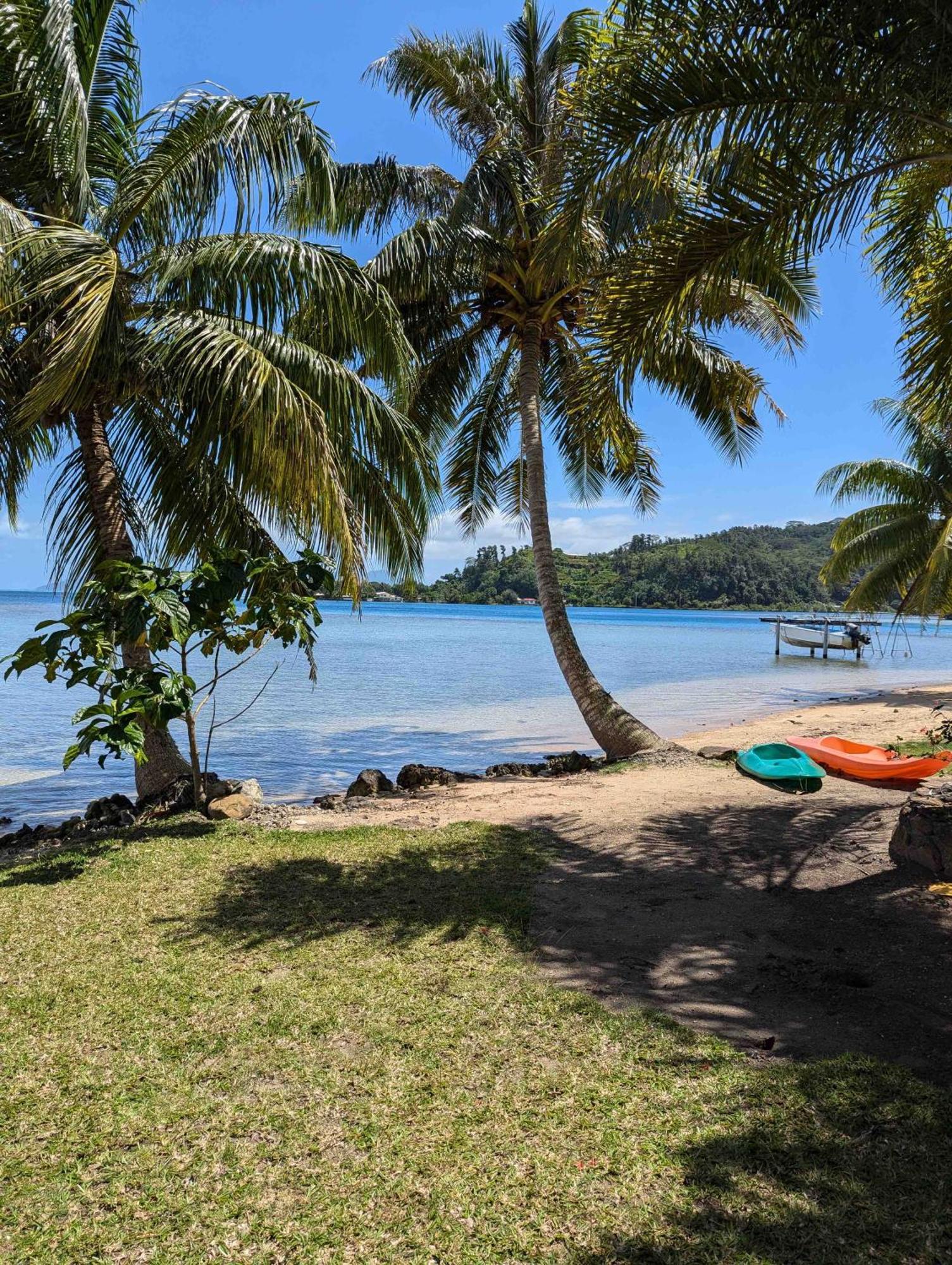 Raiatea - The Beach House - Plage Sur Le Lagon ! Tevaitoa Exterior photo